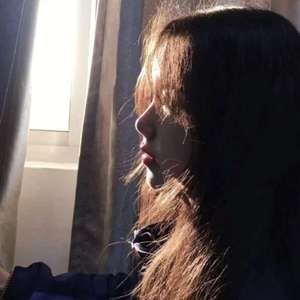 巨乳美女❌被挤奶
