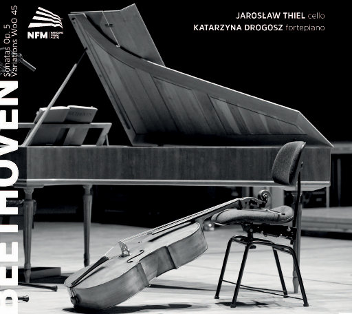 巨乳美女❌被挤奶
